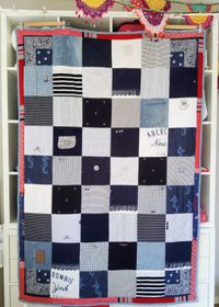 Quilt gemaakt van babykleding